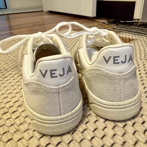 Veja V-10 sneakers - brand new - Picture 4 of 6